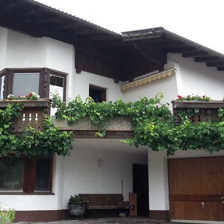 Ferienwohnung Pupeter Arzl im Pitztal Bagian luar foto